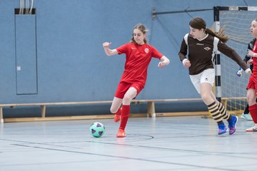 Bild 390 - C-Juniorinnen Loewinnen Cup